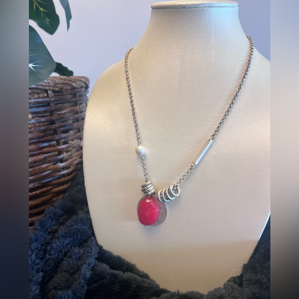 19” Lia Sophia Gold and Red Pendant Necklace